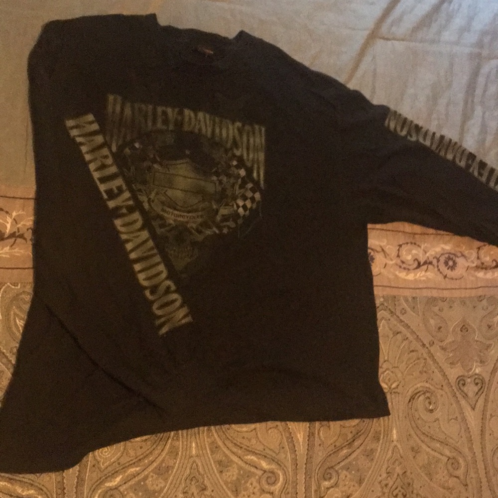 Harley-Davidson shirt